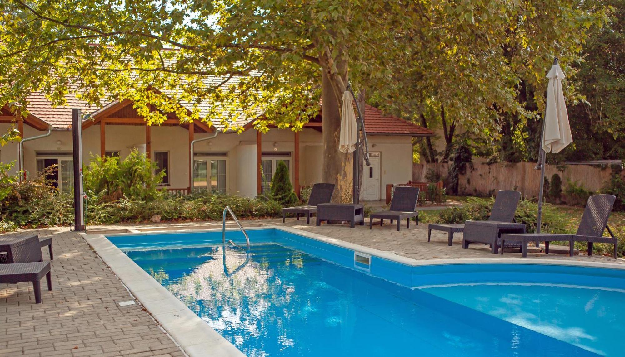 Hotel Platan Zamardi Exterior photo
