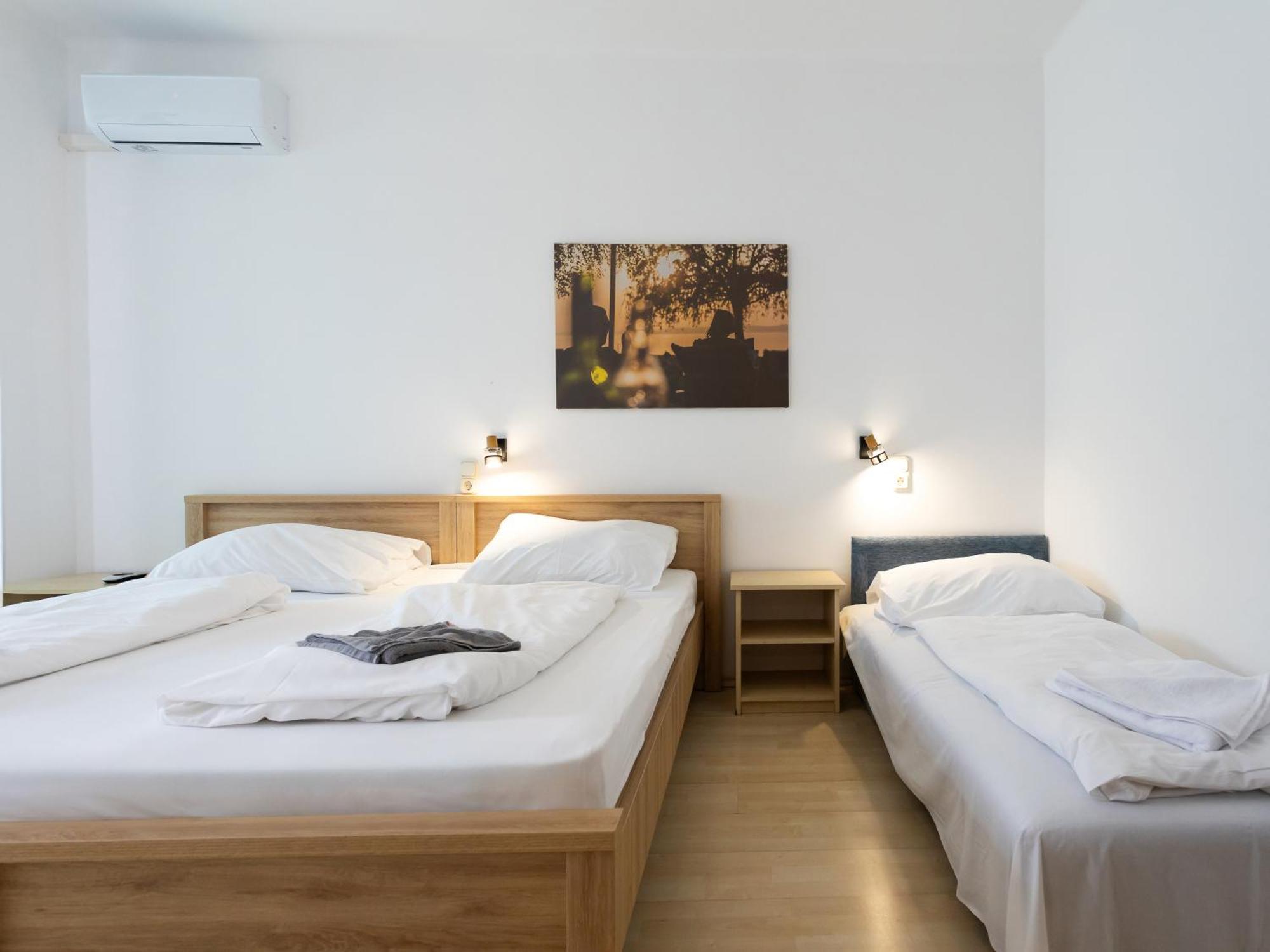 Hotel Platan Zamardi Exterior photo