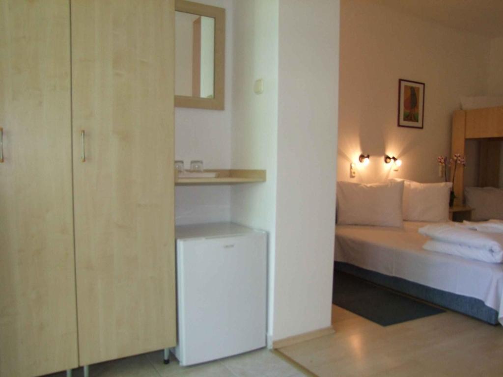 Hotel Platan Zamardi Exterior photo